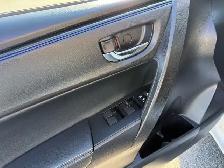 2019 Toyota Corolla SE - Photo 12