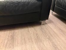 Leather sofas and cat tree - Photo 5