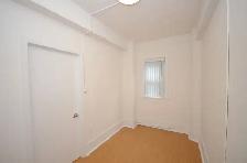 renovated one bedroom, College and Spadina - ID 4771 - Photo 11