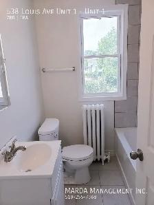 CHARMING 2 BED/1 BATH NEAR DOWNTOWN   HYDRO & GAS! - Photo 10