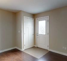 #2542- 3 Bedroom Lower Level in Crystal Landing $1450 - Photo 2