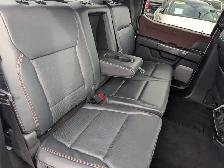 2023 Ford F-150 Lariat LARIAT 4WD SuperCrew 5.5&amp.apos. Box - Photo 17