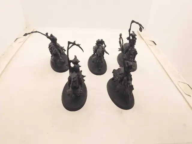 Warhammer AoS Nighthaunt 5 Hexwraiths Primed Black