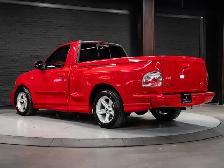 2004 Ford F-150 Lightning | Low Mileage | Paint Match Tonneau - Photo 5
