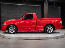 2004 Ford F-150 Lightning | Low Mileage | Paint Match Tonneau - Photo 8