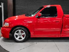 2004 Ford F-150 Lightning | Low Mileage | Paint Match Tonneau - Photo 10