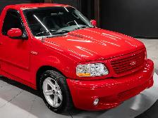 2004 Ford F-150 Lightning | Low Mileage | Paint Match Tonneau - Photo 13