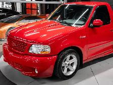 2004 Ford F-150 Lightning | Low Mileage | Paint Match Tonneau - Photo 14