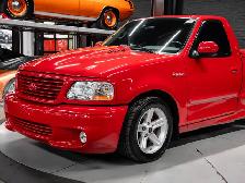 2004 Ford F-150 Lightning | Low Mileage | Paint Match Tonneau - Photo 21