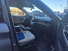 2021 Ford Explorer XLT 4WD - Photo 18