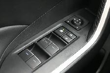 2025 Toyota RAV4 XLE PRICE REDUCED | 41,219 km | 902-464-9550 LO - Photo 12