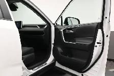 2025 Toyota RAV4 XLE PRICE REDUCED | 41,219 km | 902-464-9550 LO - Photo 32