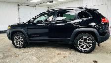 TRAILHAWK V6 4X4 1 PROPRIOCUIRBLUETOOTHCARPLAYSIÈGES&VOLANT - Photo 10