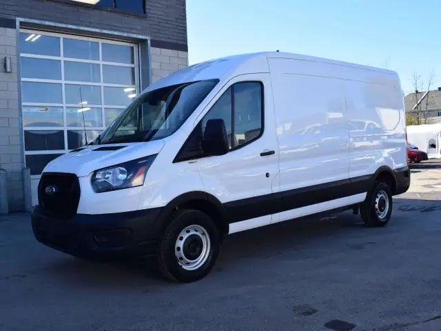 2024 Ford Transit Cargo Van T-250 148WB Med Roof  GARANTIE FOR
