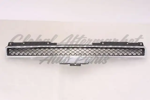 Chevrolet Avalanche 2007-2013 Grille Upper Chrome W/Black Frame