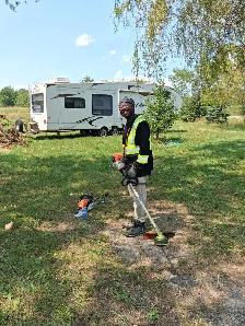 Looking for a general labour job/ handy man position/landscaping - Photo 7