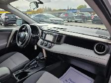 2014 Toyota RAV4 LE - Photo 13