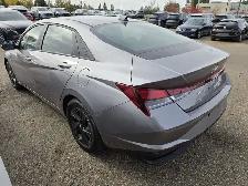 2023 Hyundai Elantra - Photo 9