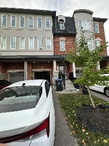 3 Bedroom 3 Washroom Townhouse at Heart Lake Rd & Bovaird Dr ! - Photo 2