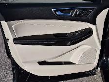 2022 Ford Edge Titanium - Photo 12