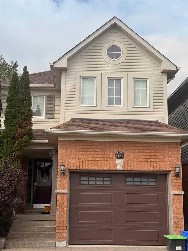 ⭐️NEW GARAGE DOORS⭐️