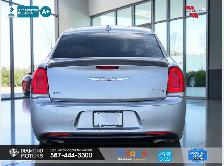 2018 Chrysler 300S - Fully Loaded - Brand new Brakes - Photo 6