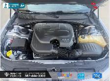 2018 Chrysler 300S - Fully Loaded - Brand new Brakes - Photo 8