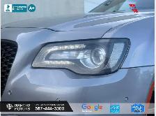 2018 Chrysler 300S - Fully Loaded - Brand new Brakes - Photo 31