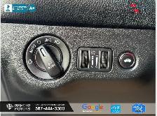 2016 Dodge Challenger SXT - Mint Condition - Photo 22