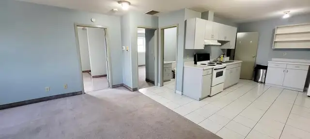 1570 Lillian APARTMENT FOR RENT