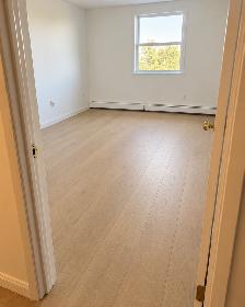 SPACIOUS 3 BEDROOM 3 BATHROOM 2 LEVEL HT/ HW INC - Photo 4