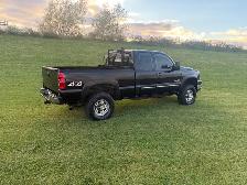 2006 Chevrolet Silverado 2500HD - Photo 2