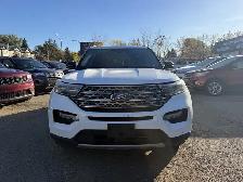 2023 Ford Explorer Limited - Photo 2