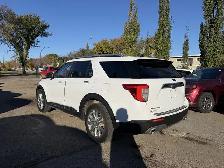 2023 Ford Explorer Limited - Photo 3