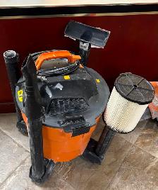 Ridgid 12-Gallon Wet/Dry Shop Vacuum ( VF3502 )