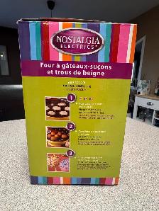Nostalgia Electrics Cake Pop & Donut Hole Bakery - Photo 5