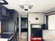 2021 FOREST RIVER CHEROKEE GREY WOLF 27RR Toy Hauler - Photo 6