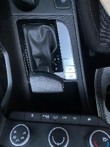 2025 Hyundai Elantra - Photo 8