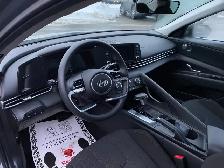 2025 Hyundai Elantra - Photo 9