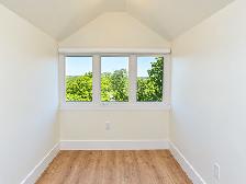 Beautiful 1-Bedroom Loft | Exposed Brick & Scenic Views | Lakefi - Photo 10