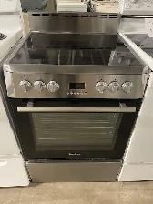 Cuisinière stainless 24'' vitrocéramique convection Blomberg