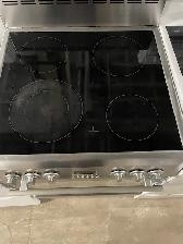 Cuisinière stainless 24'' vitrocéramique convection Blomberg - Photo 2
