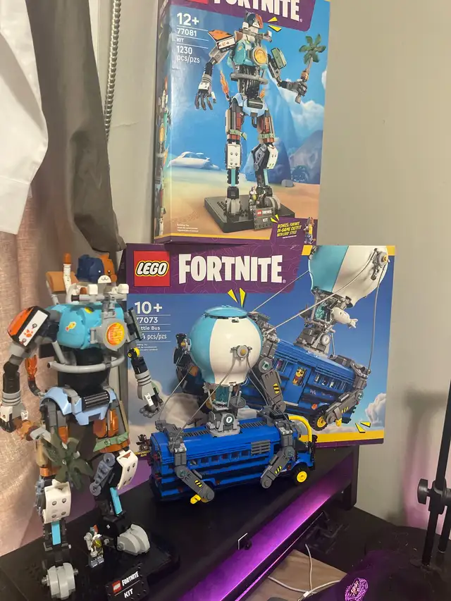 Lego Fortnite Battle Bus an Kit Set