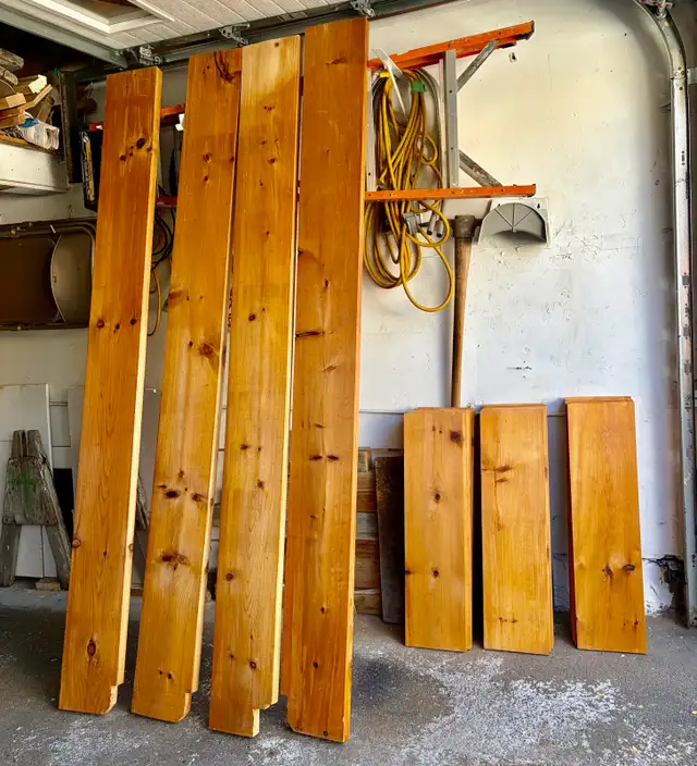 pine wood planks