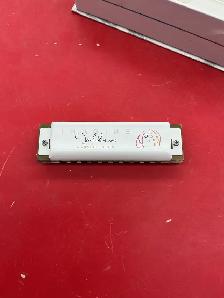 harmonica Hohner imagine signature