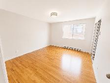 Renovated 2 Bedroom Apartment with Private Terrace in LaSalle - Photo 8