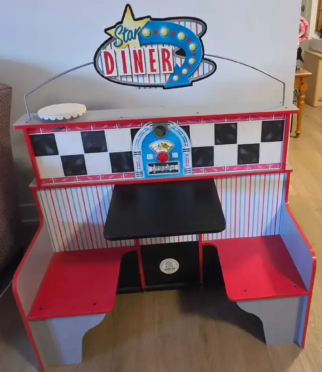 Melissa & Doug Star Diner