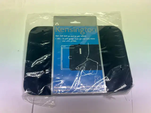 Kensington 10' Reversible Neoprene Tablet / Netbook Sleeve