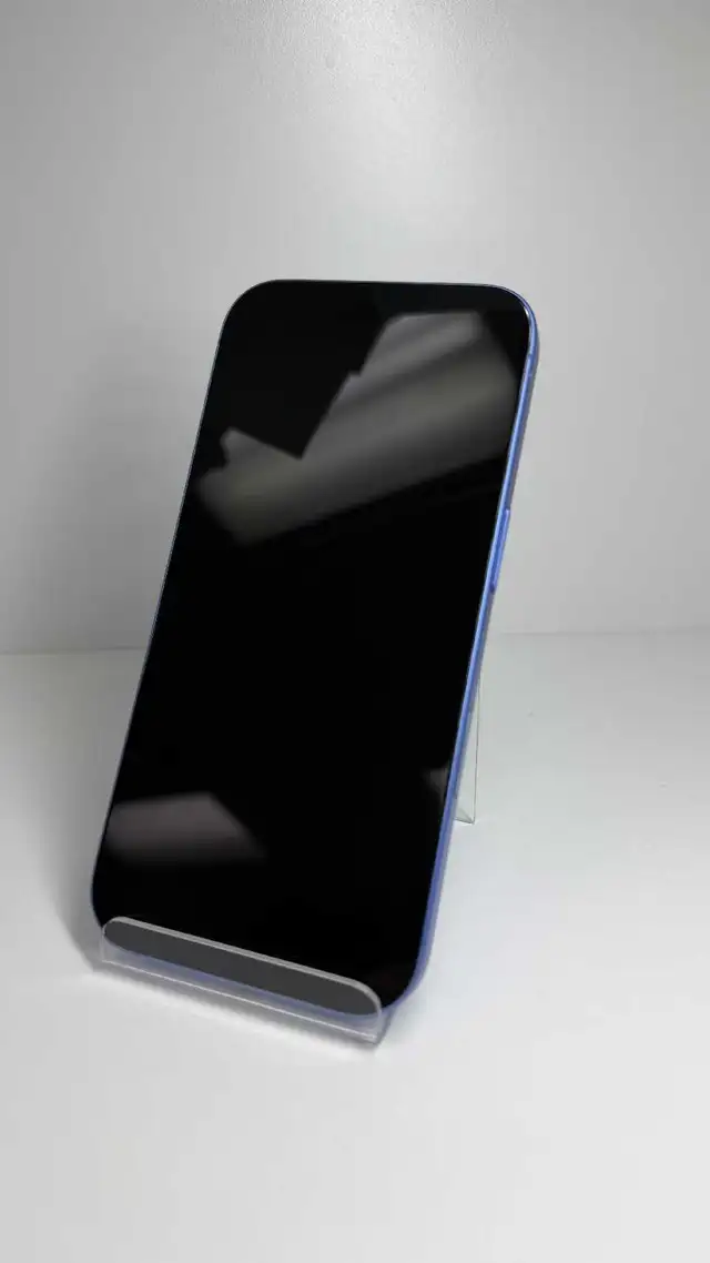 Apple iPhone 16