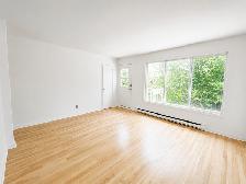 Fully Renovated 2 Bedroom Apartment in LaSalle for rent - Photo 3
